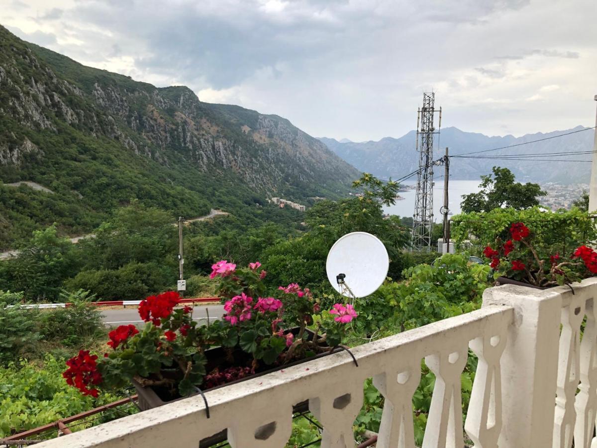 Apartments Panoramic Paradise Kotor Exterior foto